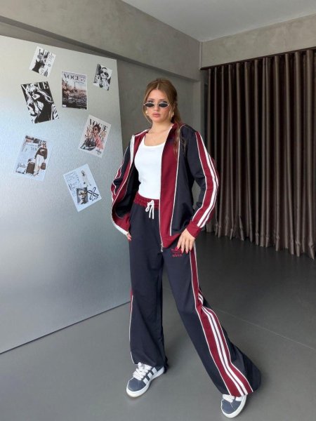 ترنج ِADIDAS اسود و خمري